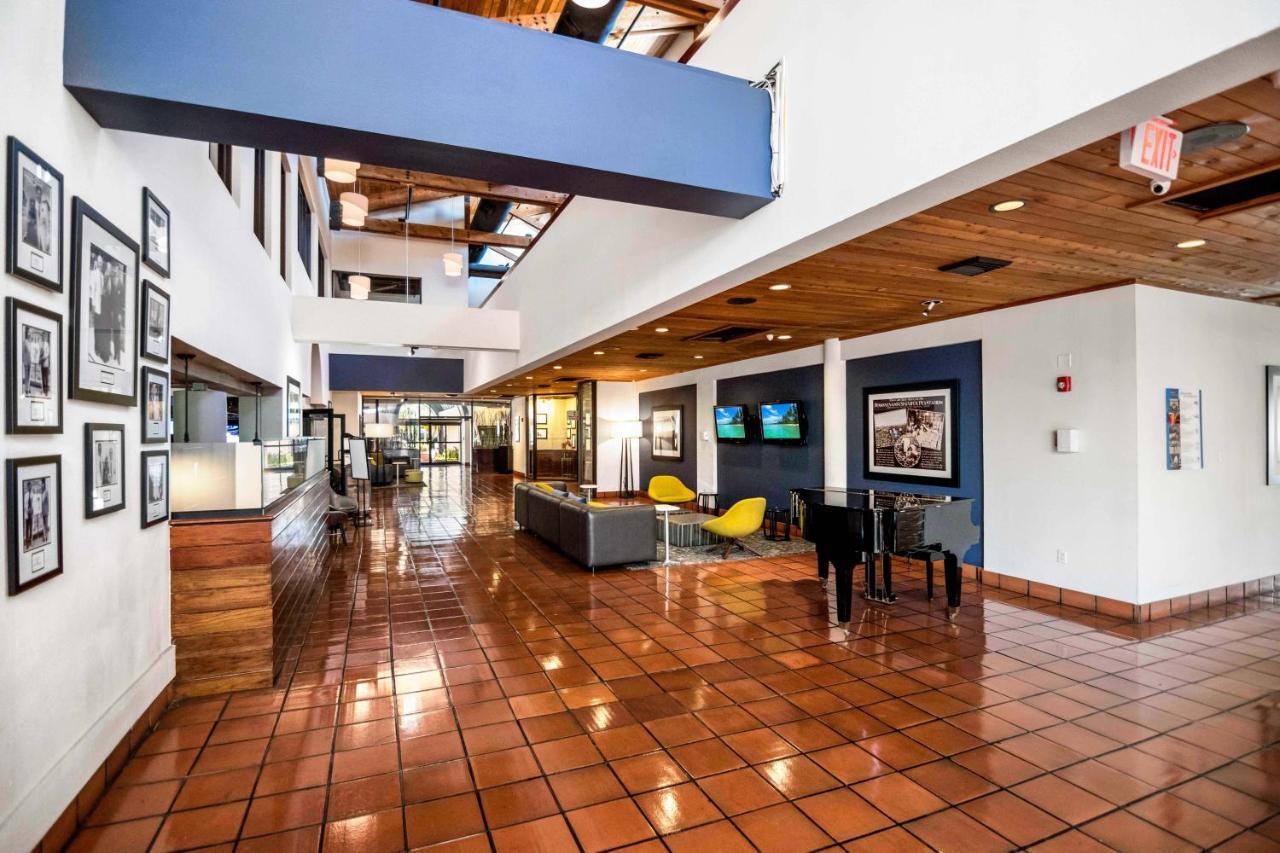 Miami Lakes Hotel Екстериор снимка