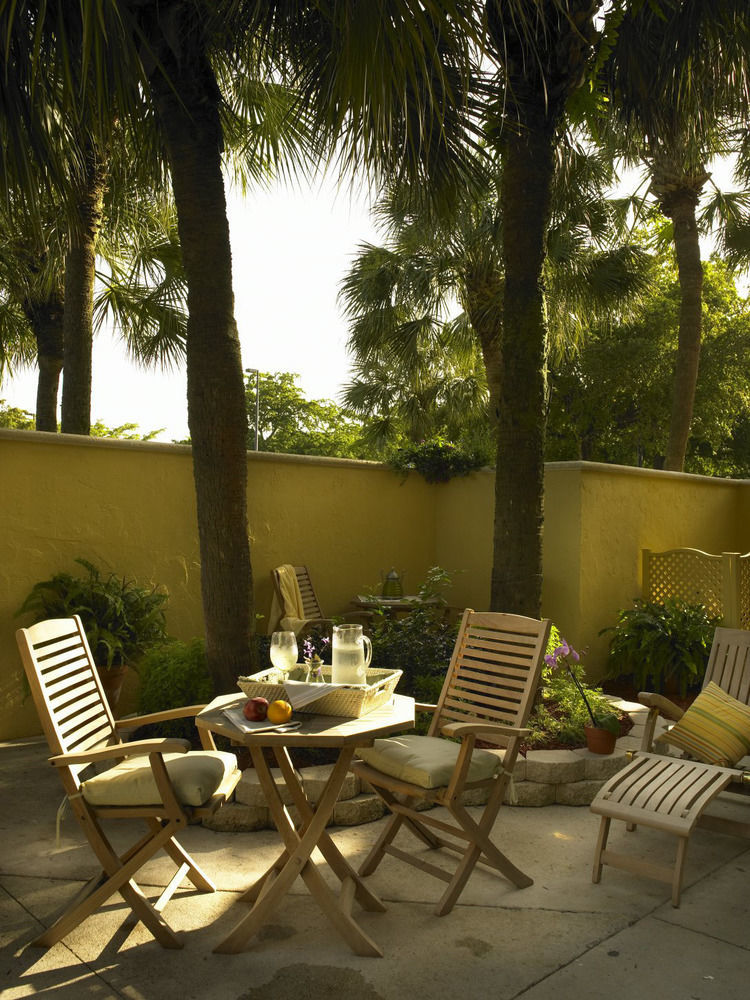 Miami Lakes Hotel Екстериор снимка
