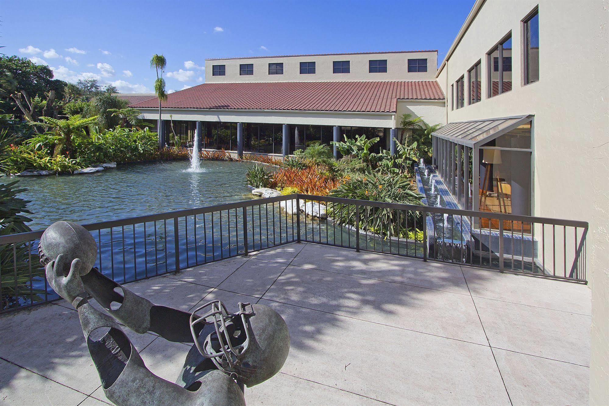 Miami Lakes Hotel Екстериор снимка