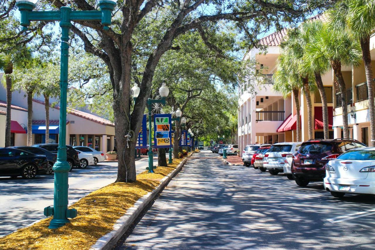 Miami Lakes Hotel Екстериор снимка